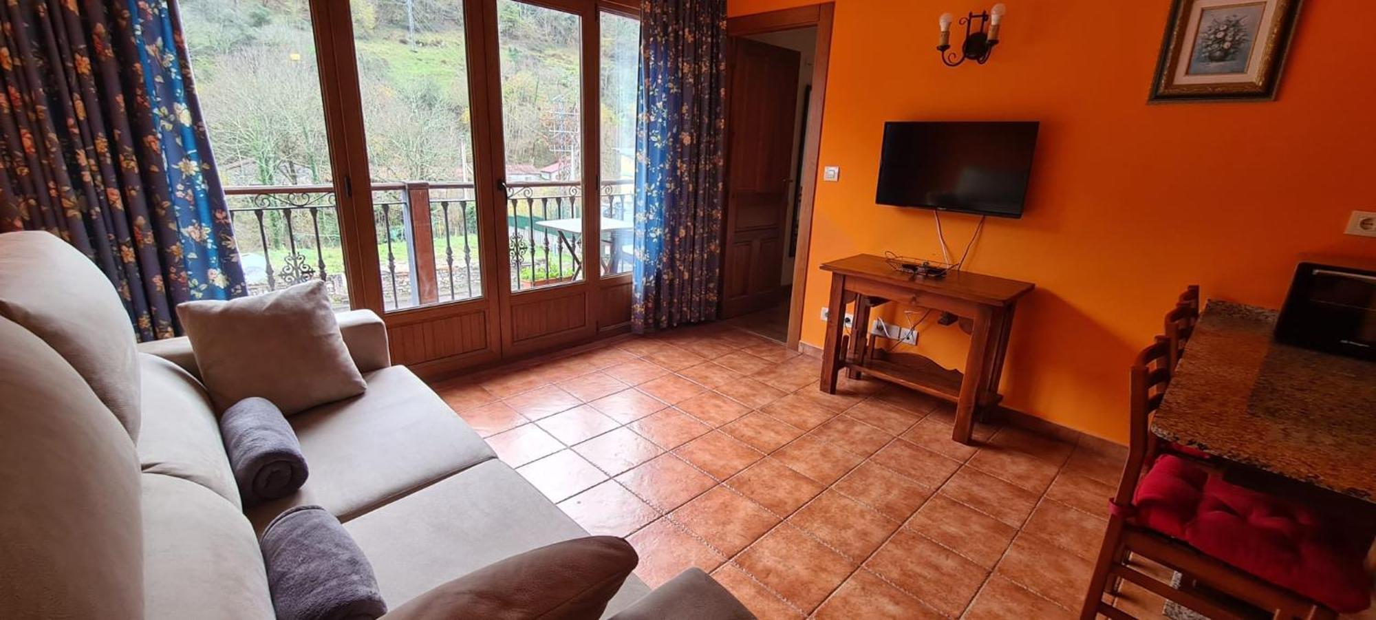 Apartamentos La Corona - Cabrales กาเรญา เด กาบราเลส ภายนอก รูปภาพ