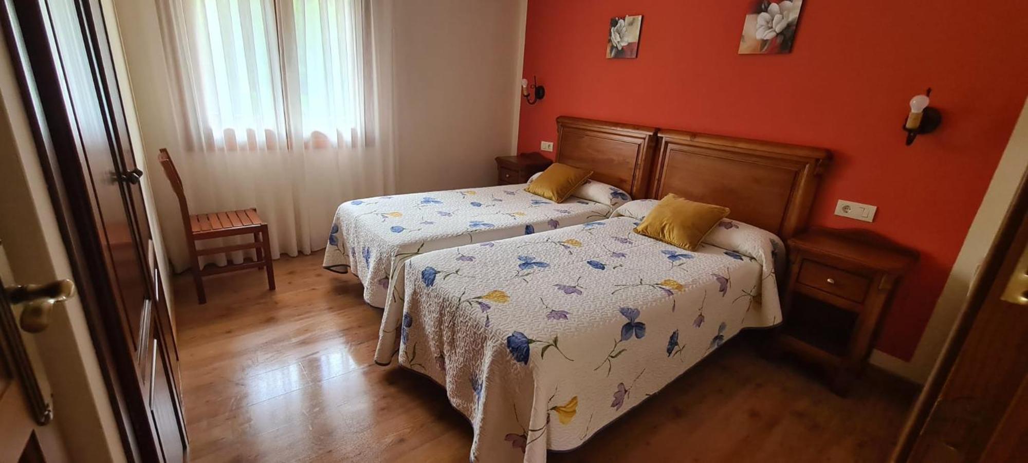 Apartamentos La Corona - Cabrales กาเรญา เด กาบราเลส ภายนอก รูปภาพ