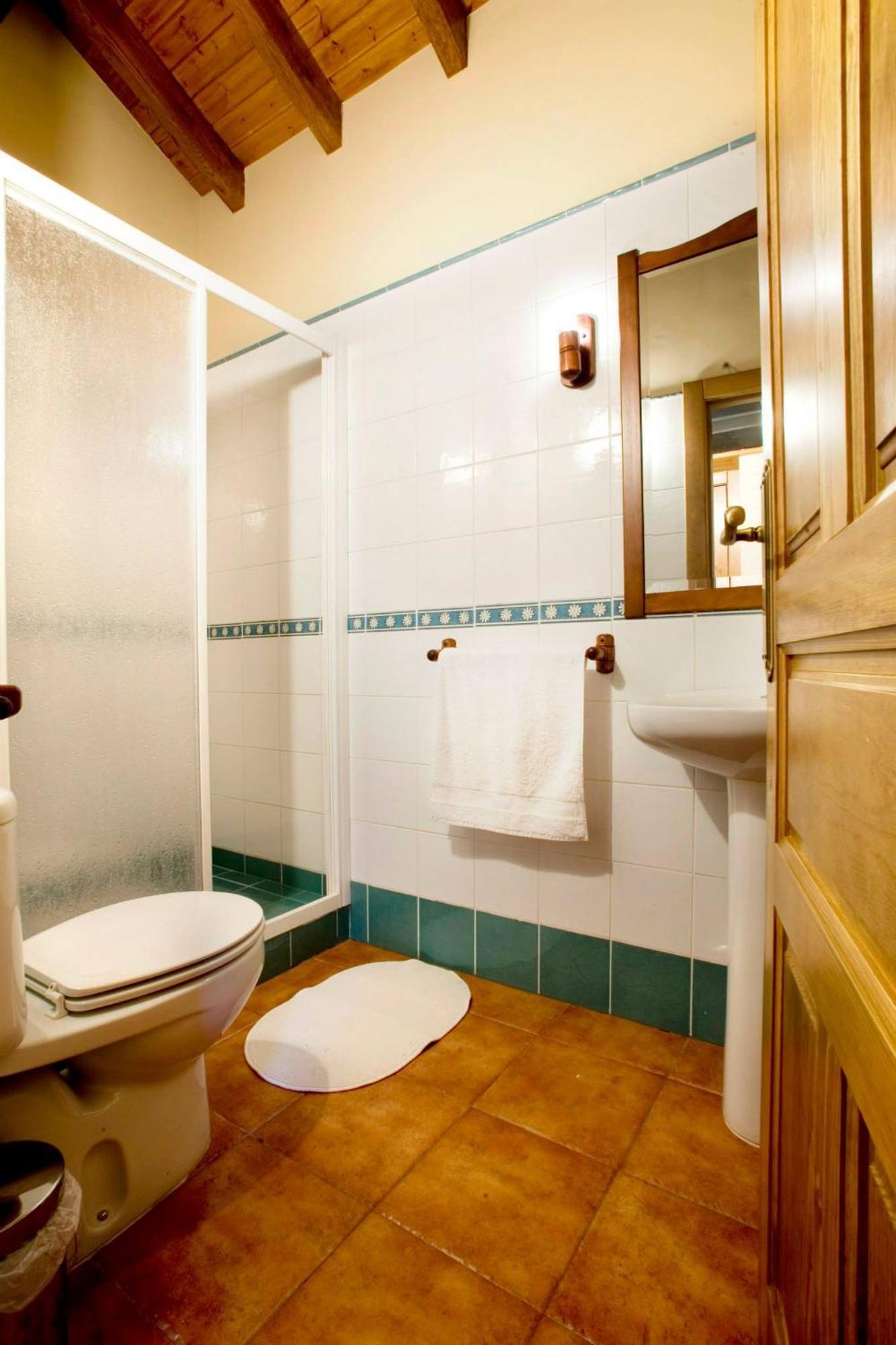 Apartamentos La Corona - Cabrales กาเรญา เด กาบราเลส ภายนอก รูปภาพ