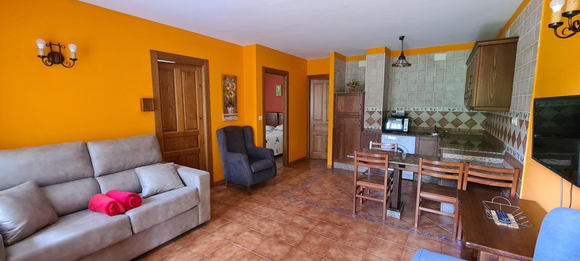 Apartamentos La Corona - Cabrales กาเรญา เด กาบราเลส ภายนอก รูปภาพ