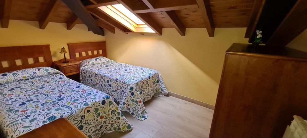 Apartamentos La Corona - Cabrales กาเรญา เด กาบราเลส ภายนอก รูปภาพ