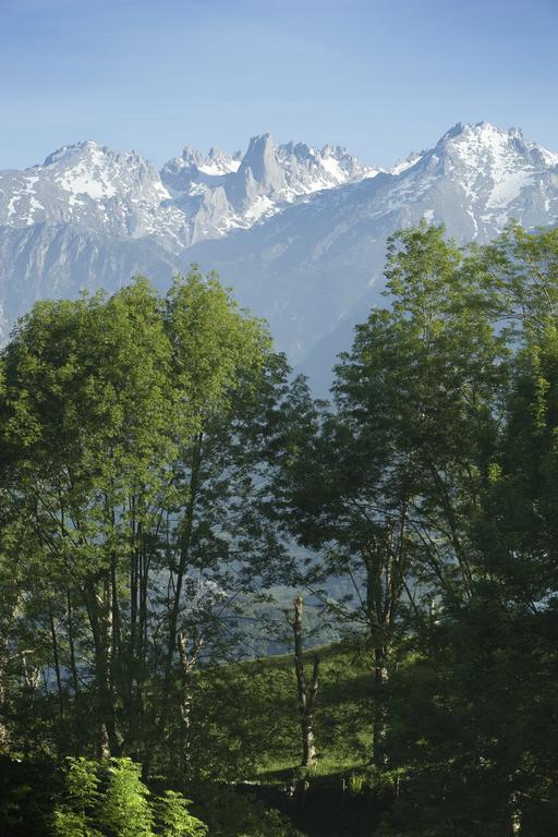 Apartamentos La Corona - Cabrales กาเรญา เด กาบราเลส ภายนอก รูปภาพ