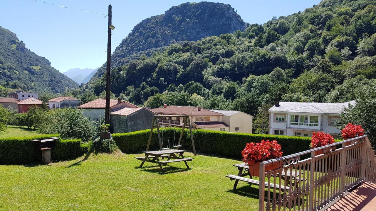 Apartamentos La Corona - Cabrales กาเรญา เด กาบราเลส ภายนอก รูปภาพ