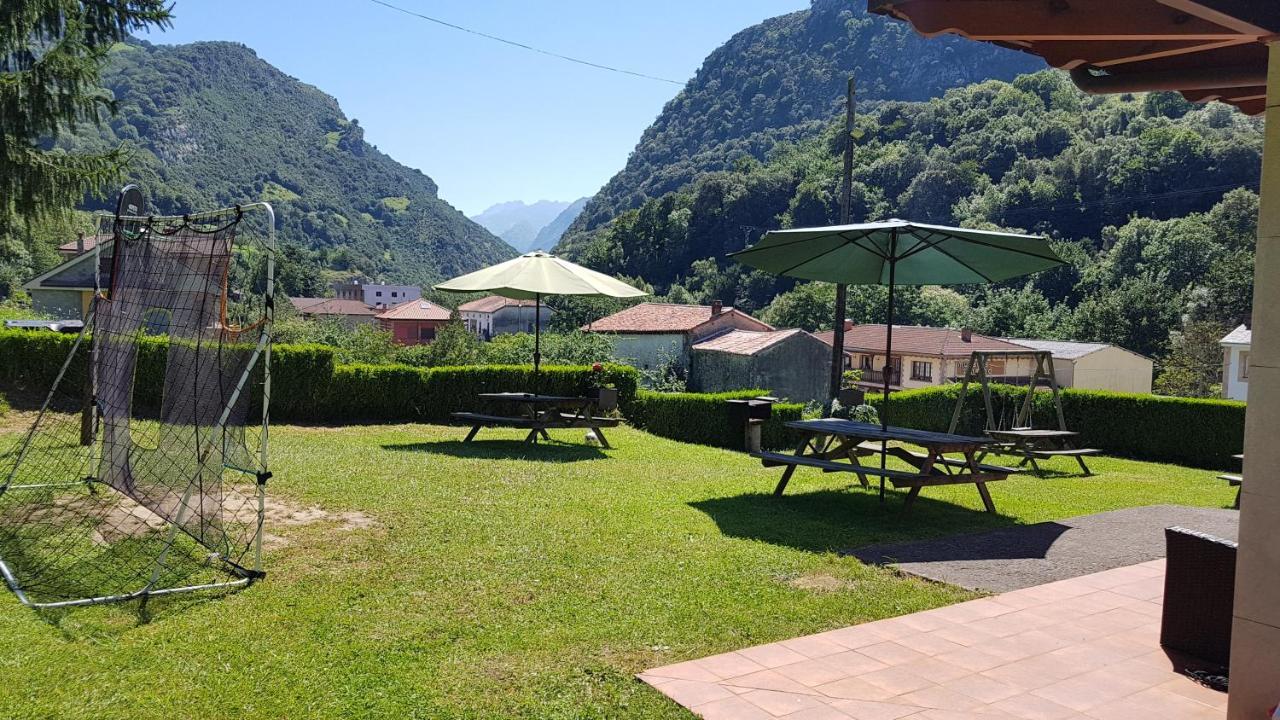 Apartamentos La Corona - Cabrales กาเรญา เด กาบราเลส ภายนอก รูปภาพ