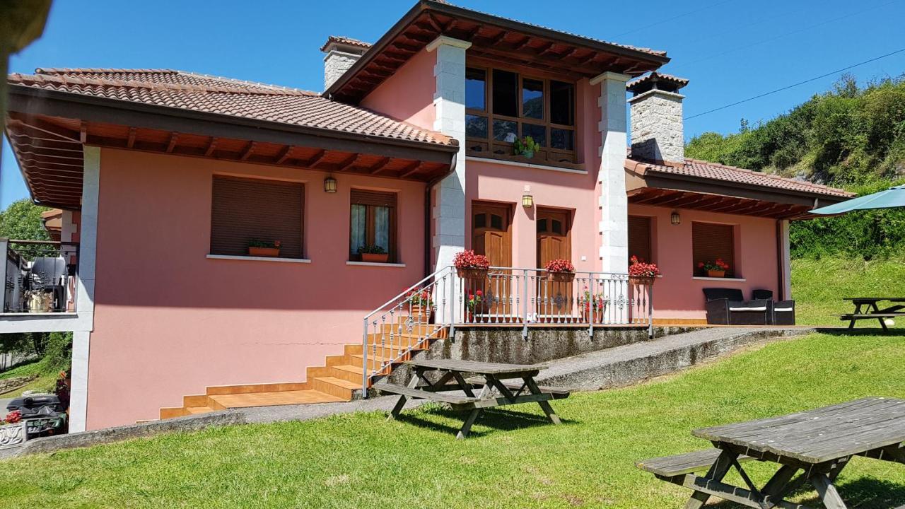 Apartamentos La Corona - Cabrales กาเรญา เด กาบราเลส ภายนอก รูปภาพ